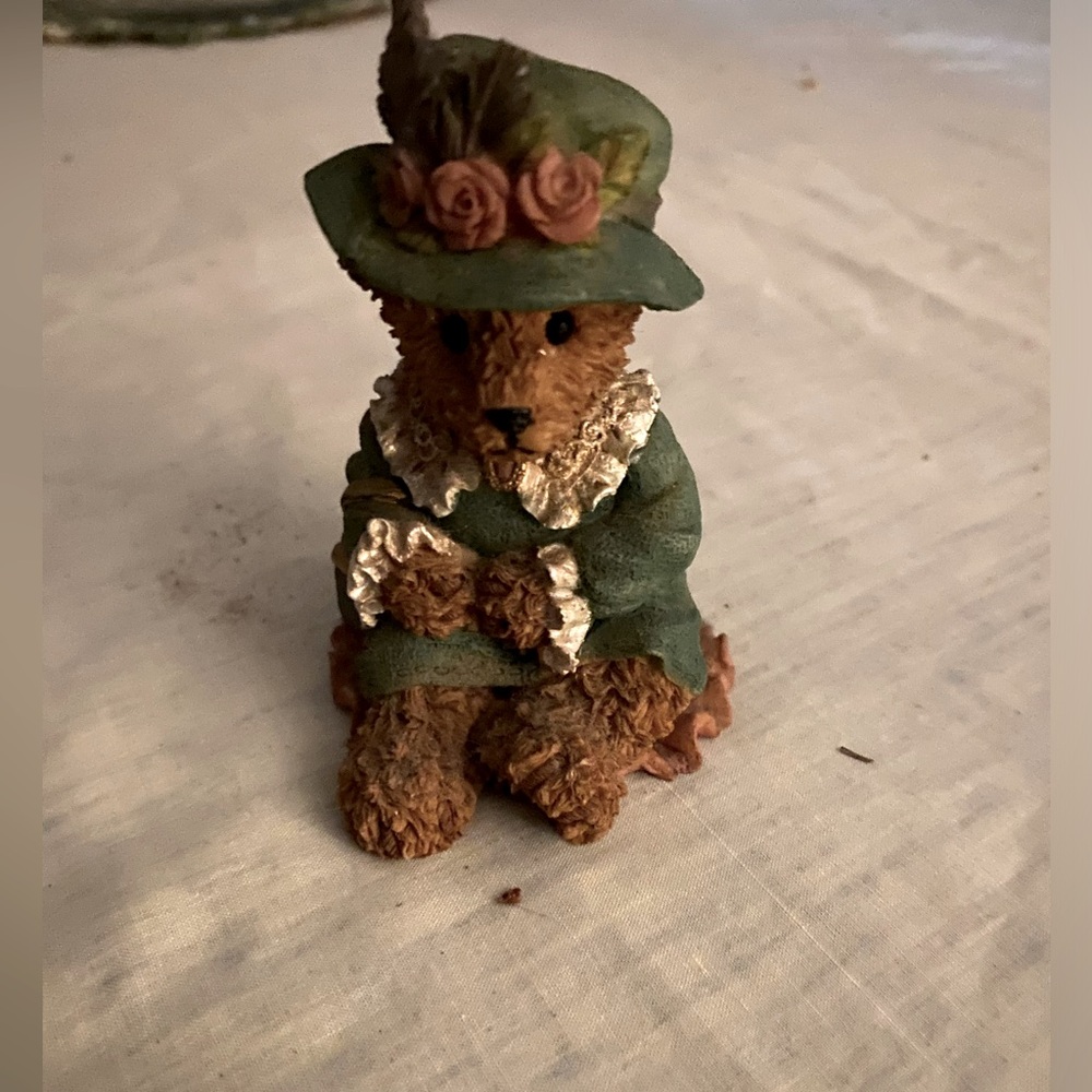 Vintage Home Interior Mama Bear figurine